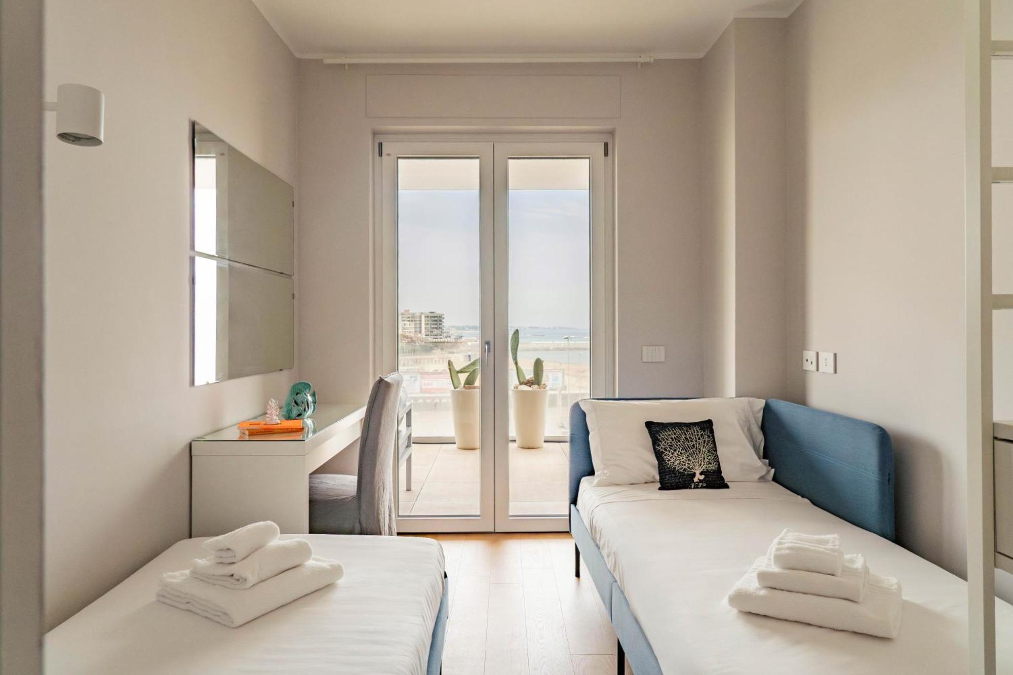 Palazzo Verdi Luxury Accomodation Bari Eksteriør billede