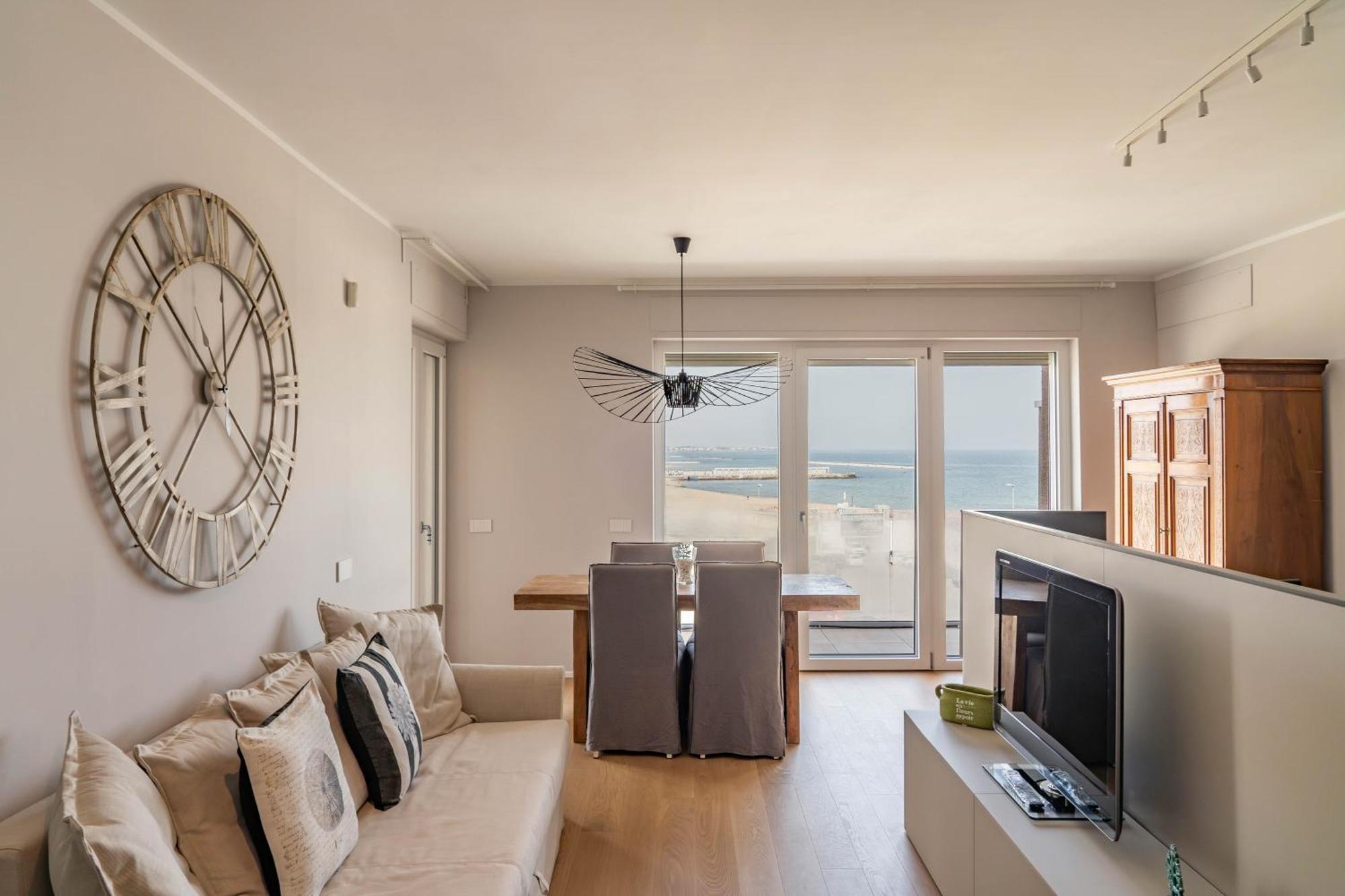 Palazzo Verdi Luxury Accomodation Bari Eksteriør billede